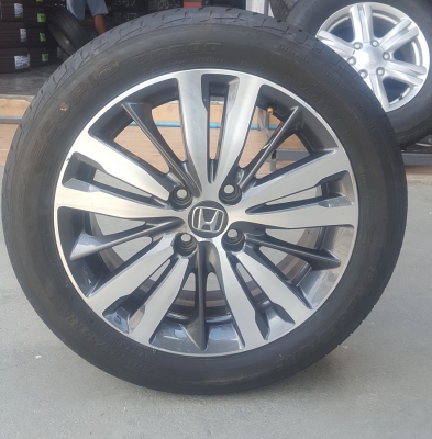 ขายล้อHONDA JAZZ GK16 ยางปี16  4 ล้อ