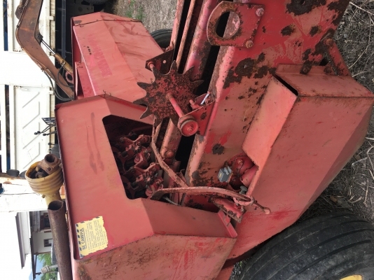 ขายเครื่องอัดฟางNew Holland