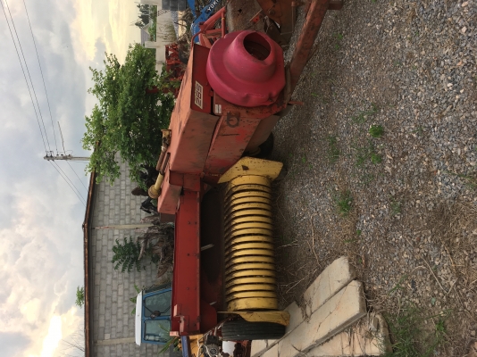 ขายเครื่องอัดฟางNew Holland