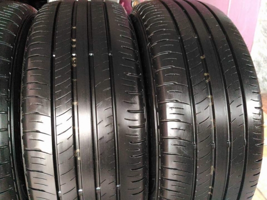 ยาง\%คัดสภาพ Dunlop Enasave EC300+ 215 55 17 ผลิตปี 2017 ยางสวย ดอกหนา มีประกัน ขายถูก 4 เส้น 4800.-