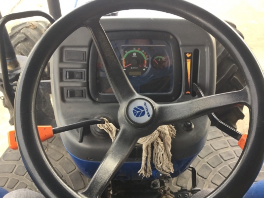 ขายรถไถ FORD NEWHOLLAND เครือง 75แรง 2,000ชั่วโมงทำงาน ปี59 รถสวย/สภาพดีพร้อมใช้งาน**เจ้าของขายเอง**