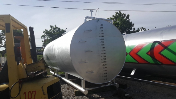 ถังน้ำมันขนาด 20000 ลิตรพร้อมตู้จ่าย ถังน้ำมันขนาด 20000 ลิตรพร้อมตู้จ่าย