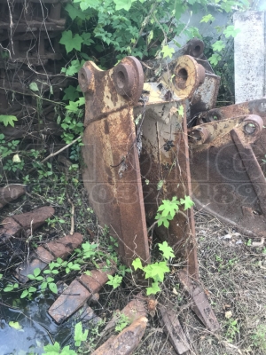 ขายด่วน บุ้งกี๋ ขุดท่อ สำหรับใส่ pc120 ขาย 12000 บาท