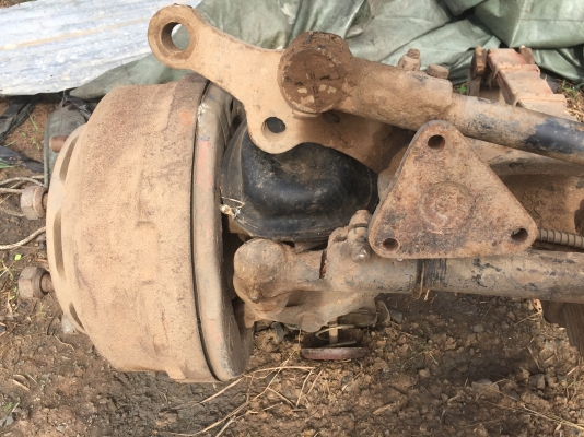 ขายเสื้อเพลาคารหน้า ISUZU 360 ราคา.25,000 สะภาพปรดลงจากรถ 360 พร้อมใช้ ตามสะภาพ ยางกับกระทะไม่มี สนใจโทร 081-3531946 ต่อ.บางนา &amp; ID-LINE สินค้าอยู่ อ นางรอง จ บุรีรัมย์