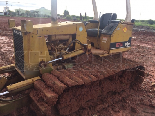 ขายด่วน รถแท็คเตอร์ D20 รุ่น 6 ใบดัน5กระบอก สไลด์ รถสวยพร้อมใช้งาน ขาย 220000 บาท