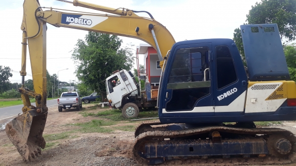 ขาย sk 120 / 3 พร้อมใช้งาน เอกสารชื้อขาย 470000 ต่อรอง 0928621172 ขาย sk 120 / 3 พร้อมใช้งาน เอกสารชื้อขาย 470000 ต่อรอง 0928621172