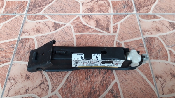 แม่แรงติดรถ MINI Cooper