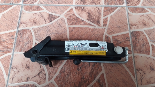 แม่แรงติดรถ MINI Cooper