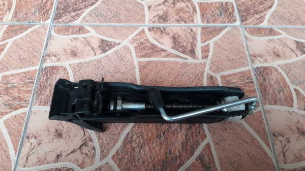 แม่แรงติดรถ MINI Cooper