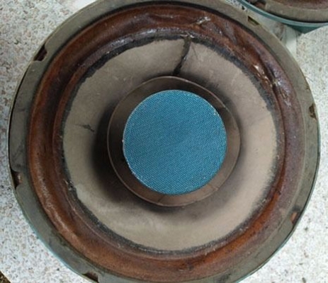 ดอกลำโพง 12 นิ้ว