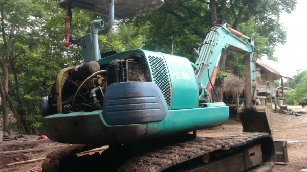 รถขุดKOMATSU PC40-7 คอสไลท มีลายแยค ทำงานได้ทุกระบบ เครื่องปั้มเดิม อยุ่ขอนแก่น ราคา245,000บ. สนใจ 0835601591