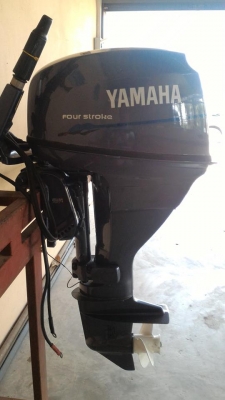 ขายเครื่อง YAMAHA 25 แรง สี่จังหวะ