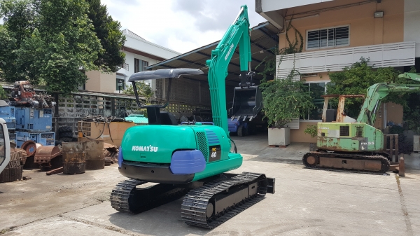 ขาย รถขุด KOMATSU รุ่น PC40-7 มือสองญี่ปุ่น แทรกเหล็ก สลัก บูทเอวแน่น 100\% สวยพร้อมใช้งาน มือถือ 0818753444 ขาย รถขุด KOMATSU รุ่น PC40-7 มือสองญี่ปุ่น แทรกเหล็ก สลัก บูทเอวแน่น 100\% สวยพร้อมใช้งาน มือถือ 0818753444