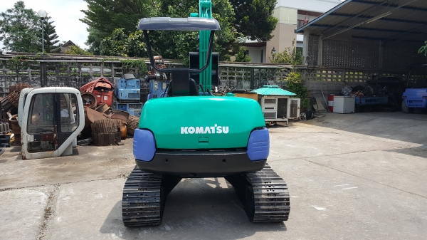 ขาย รถขุด KOMATSU รุ่น PC40-7 มือสองญี่ปุ่น แทรกเหล็ก สลัก บูทเอวแน่น 100\% สวยพร้อมใช้งาน มือถือ 0818753444 ขาย รถขุด KOMATSU รุ่น PC40-7 มือสองญี่ปุ่น แทรกเหล็ก สลัก บูทเอวแน่น 100\% สวยพร้อมใช้งาน มือถือ 0818753444