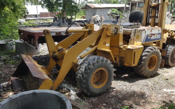 ขาย รถตัก KOMATSU WA30-2 รถใช้งานอยู่ ราคาคุยกันได้ครับ