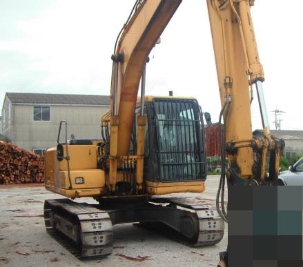 KOMATSU รุ่น PC 120-6E KOMATSU รุ่น PC 120-6E