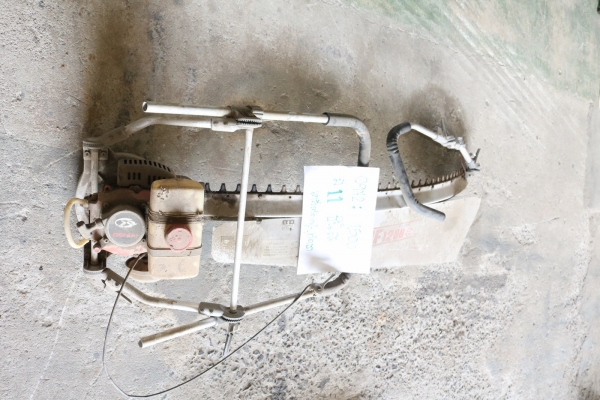 เครื่องตัดใบชา ตัดหญ้า รหัสสินค้า0972 10/11 เครื่องตัดใบชา ตัดหญ้า รหัสสินค้า0972 10/11