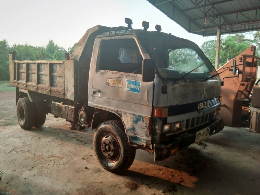 ขายด่วน ISUZU NPR 59l ดั้ม เครื่อง4BE1 110แรง เครื่องดี เกียร์ROCKY มีชโลร์ เฟืองท้ายF เอกสารเล่มทะเ