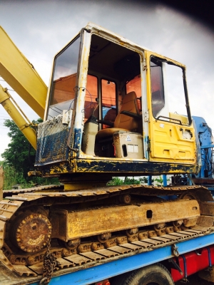 ขายด่วน KOMATSU PC90-5 สภาพพร้อมใช้งาน เครื่องปั้มดี เอวแน่น โซ่ช่วงล่างสวย สนใจสอบถาม 093 0764943 คุณ ตั้ม