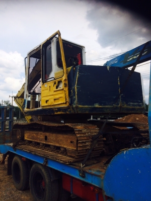ขายด่วน KOMATSU PC90-5 สภาพพร้อมใช้งาน เครื่องปั้มดี เอวแน่น โซ่ช่วงล่างสวย สนใจสอบถาม 093 0764943 คุณ ตั้ม