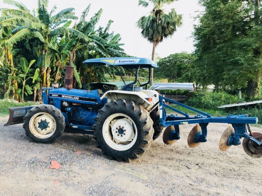 ขายฟอด3สูบ4x4เครื่องแน่นเกียดีเข้าง่ายมากๆคานคาราโร่หางcmt