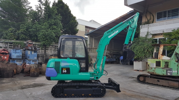 ขาย รถขุด KOMATSU รุ่น PC30-7 มือสองญี่ปุ่น แทรกเหล็ก สลัก บูทเอวแน่น 100\% หัวเก๋ง สวยพร้อมใช้งาน มือถือ 0818753444 ขาย รถขุด KOMATSU รุ่น PC30-7 มือสองญี่ปุ่น แทรกเหล็ก สลัก บูทเอวแน่น 100\% หัวเก๋ง สวยพร้อมใช้งาน มือถือ 0818753444