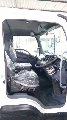 หัวรถยี่ห้อ ISUZU รุ่น 240 หัวรถยี่ห้อ ISUZU รุ่น 240