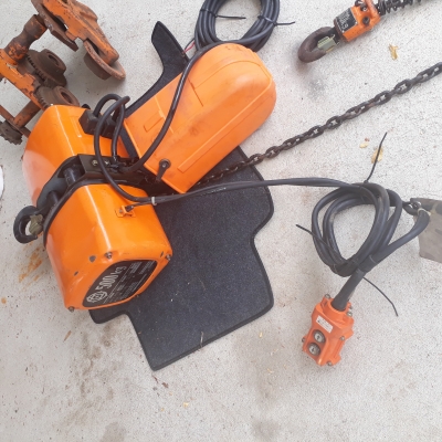 รอกไฟฟ้า Hitachi 0.5ตัน