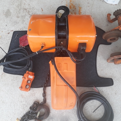 รอกไฟฟ้า Hitachi 0.5ตัน