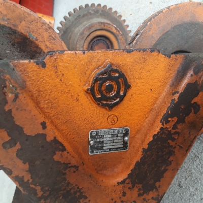 รอกไฟฟ้า Hitachi 0.5ตัน