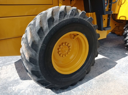 รถญี่ปุ่นเกรดA ขายถูก KOMATSU WA100-3 เครื่อง 6สูบ นำเข้าจากญี่ปุ่น โทร.090-986-2521 อ๊อบ รถญี่ปุ่นเกรดA ขายถูก KOMATSU WA100-3 เครื่อง 6สูบ นำเข้าจากญี่ปุ่น โทร.090-986-2521 อ๊อบ