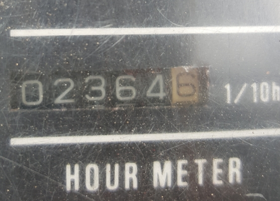 ขายเครื่อง KOMUTSU S4D102E เทอร์โบ  สองพันกว่า ชั่วโมง