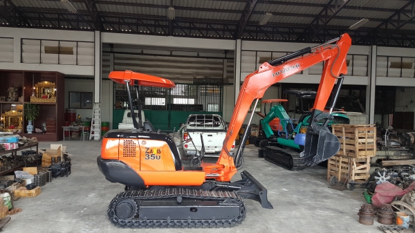 ขาย รถขุด HITACHI รุ่น EX35 มือสองญี่ปุ่น แทรกเหล็ก สลัก บูทเอวแน่น 100\% สวยพร้อมใช้งาน มือถือ 0818753444