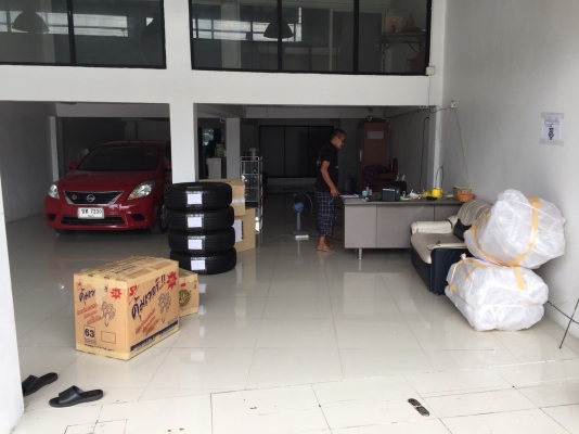ยาง Bridgestone 265 65 17 ปี17 ดอกเต็ม ไม่มีปะ ใช้ยาว ราคาไม่แพง