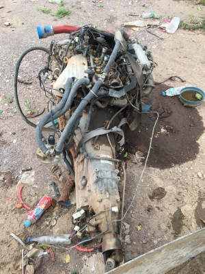 ขายเครื่องพร้อมเกียร์ J ตามสภาพ5500 บาท 081-6278866 089-5498253