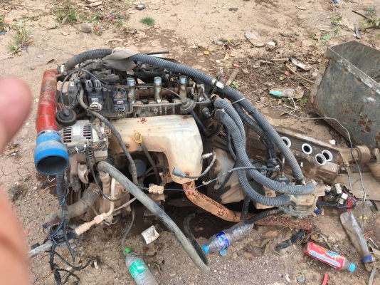 ขายเครื่องพร้อมเกียร์ J ตามสภาพ5500 บาท 081-6278866 089-5498253