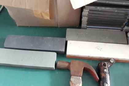 ขายหินลับมีดตรารวงข้าวMADE IN GERMANY.ใหม่เก่าเก็บมีตำหนิบิ่นมุม
