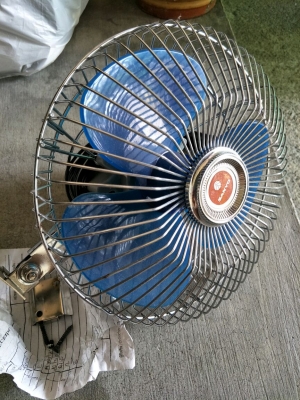พัดลมติดรถยนต์ sanyo 12v made in japan