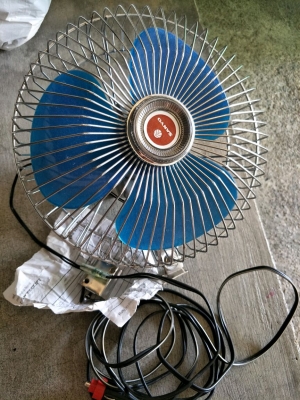 พัดลมติดรถยนต์ sanyo 12v made in japan