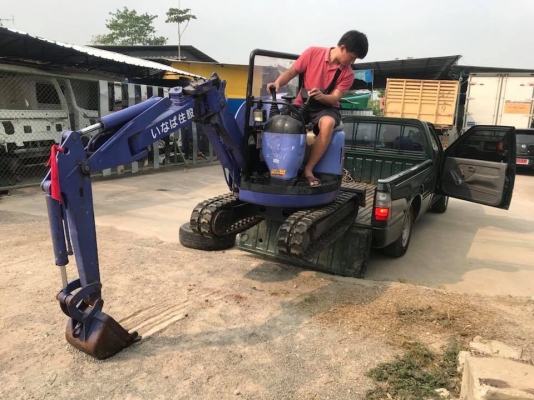 รถแม็คโค โคมัสสุ ยูยู รถแม็คโค โคมัสสุ ยูยู