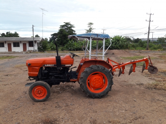 ขอขายรถไถ L2601 พร้อมผาน4 ราคา59,000 สนใจ 0819717099 ผอ.ภัทรพงษ์