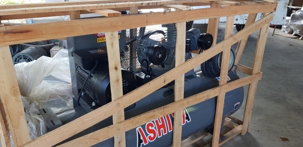 ปั้มลม 3 หัว มอเตอร์ 4 แรง ไฟ 220 v ถัง 200 ลิตร พร้อมใช้งาน