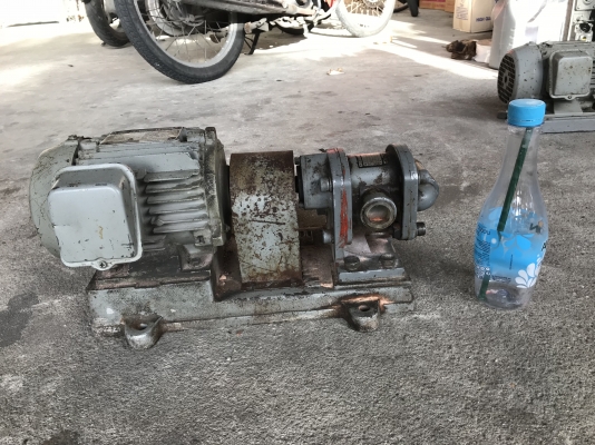 ขายเกียร์ปั๊มน้ำมัน Oriental Koshin Gearpump มอเตอร์ 0.4Kw. 380V made in Japan พร้อมแท่น สภาพสวยเดิมๆ พร้อมใช้งาน ราคา 3,000 บาท