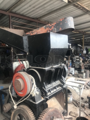 ขายด่วน โม่พลาสติก ทำใหม่ ยังไม่ได้ใช้งาน พร้อม ไดร์ 30แรง ไฟ 3เฟส ขาย 70000 บาท