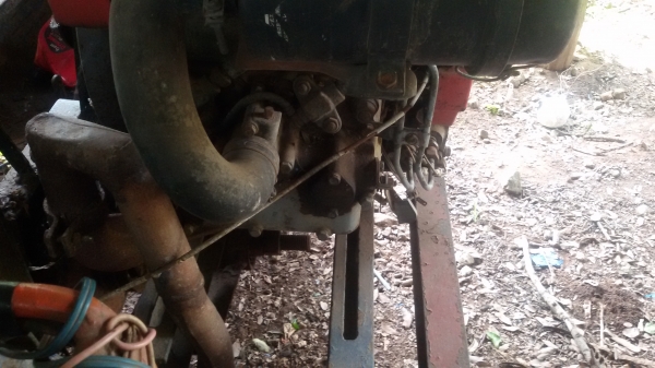 ขายอีแต๋น 40000 ต่อรองใด้เยอะ อยากซื้อเท่าไรว่ามาไม่มีคนใช้รถจอดใว้นาน