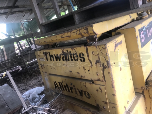 ขายด่วน รถดั้มเปอร์ นำเข้าใช้งานครั้งเดียว เครื่อง perkin เกียร์ทอร์ค มีสโล พร้อมเกียร์ทด ขับเคลื่อน 4ล้อ ระบบ กะบะเทของเป็นจานหมุนได้รอบ ใช้งานได้ทุกสภาวะ ขาย 220000 บาท