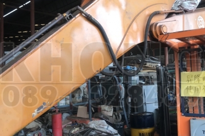 ขายด่วน รถแบคโฮ Hitachi uh07 รถสวย สภาพเก่านอก เครืองพร้อมใช้ มีน้ำไหลตัวเดินต้องไปเก็บเอา บูมอามไม่มีหัก โซ่ เอวสวย ขาย 350000 บาท