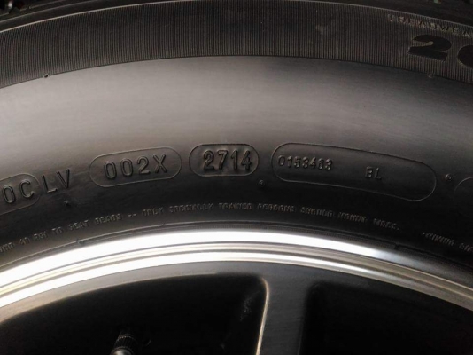 ล้อแม็ก Toyota Vigo Champ ขอบ 17 ทำสีดำด้านปัดขอบมา พร้อมยาง Michelin 265 65 17 ผลิตปี 2014 ยางสวย ดอกหนามากๆ ขายถูกๆ ทั้งชุด 7900.- พร้อมน็อตแท้ 1 ชุด *** ใส่ฟรี รับเทิร์น รับบัตรเครดิตทุกธนาคาร ส่งทั่วไทย *** ล้อแม็ก Toyota Vigo Champ ขอบ 17 ทำสีดำด้านปัดขอบมา พร้อมยาง Michelin 265 65 17 ผลิตปี 2014 ยางสวย ดอกหนามากๆ ขายถูกๆ ทั้งชุด 7900.- พร้อมน็อตแท้ 1 ชุด *** ใส่ฟรี รับเทิร์น รับบัตรเครดิตทุกธนาคาร ส่งทั่วไทย ***