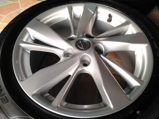 ล้อแม็ก Nissan Teana ขอบ 17 พร้อมยาง Dunlop Enasave EC300+ 215 55 17 ผลิตปี 17 3 เส้น ปลายปี 16 1 เส้น เป็นยางชุดเดียวกัน ยางสวย ล้อเคยทำสีมาอย่างเดียว ขายถูก ทั้งชุด 14900.- *** ใส่ฟรี รับเทิร์น รับบัตรเครดิตทุกธนาคาร ส่งทั่วไทย *** ล้อแม็ก Nissan Teana ขอบ 17 พร้อมยาง Dunlop Enasave EC300+ 215 55 17 ผลิตปี 17 3 เส้น ปลายปี 16 1 เส้น เป็นยางชุดเดียวกัน ยางสวย ล้อเคยทำสีมาอย่างเดียว ขายถูก ทั้งชุด 14900.- *** ใส่ฟรี รับเทิร์น รับบัตรเครดิตทุกธนาคาร ส่งทั่วไทย ***