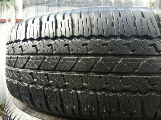 ขายขาง 265/65R17 บริดจสโตน ปี16 ดอกหนาสดสวยเท่ากันไม่ร้าวไม่มีปะ ชุดละ 3900 บาท ขายขาง 265/65R17 บริดจสโตน ปี16 ดอกหนาสดสวยเท่ากันไม่ร้าวไม่มีปะ ชุดละ 3900 บาท
